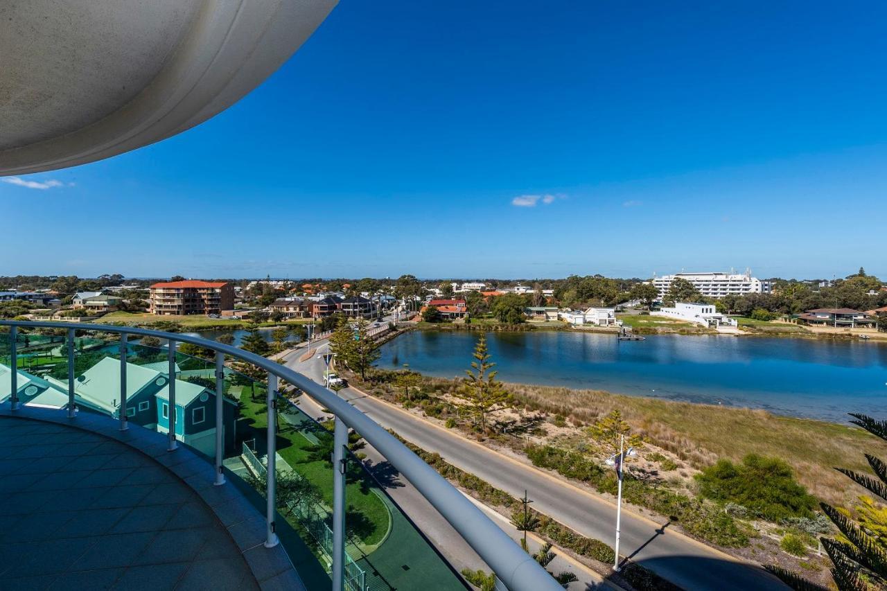 A 406 Fantastic Ocean Beach And Marina View Apt - Mandurah Kültér fotó